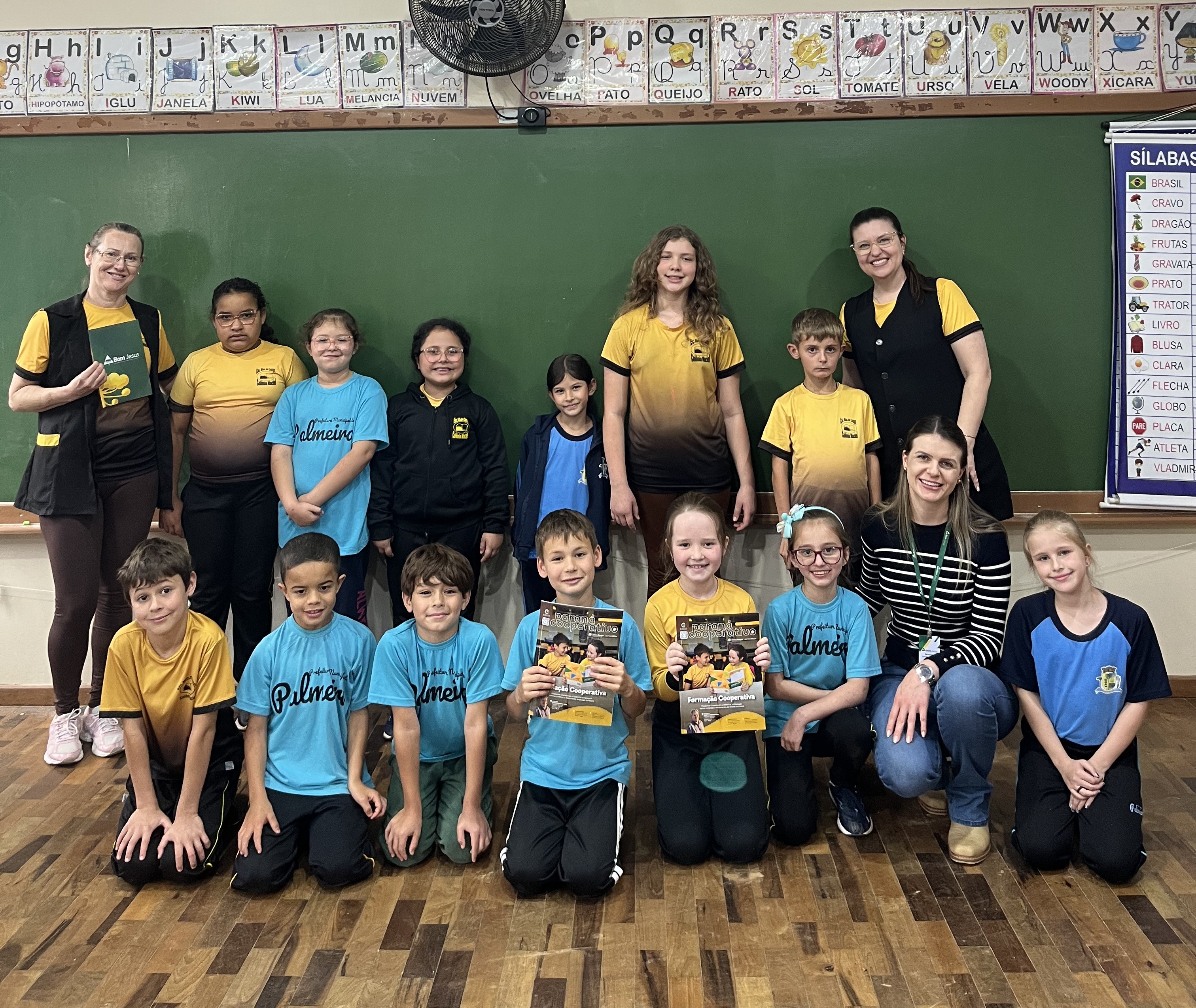 Bom Jesus realiza sonhos nas escolas do Programa CooperJovem